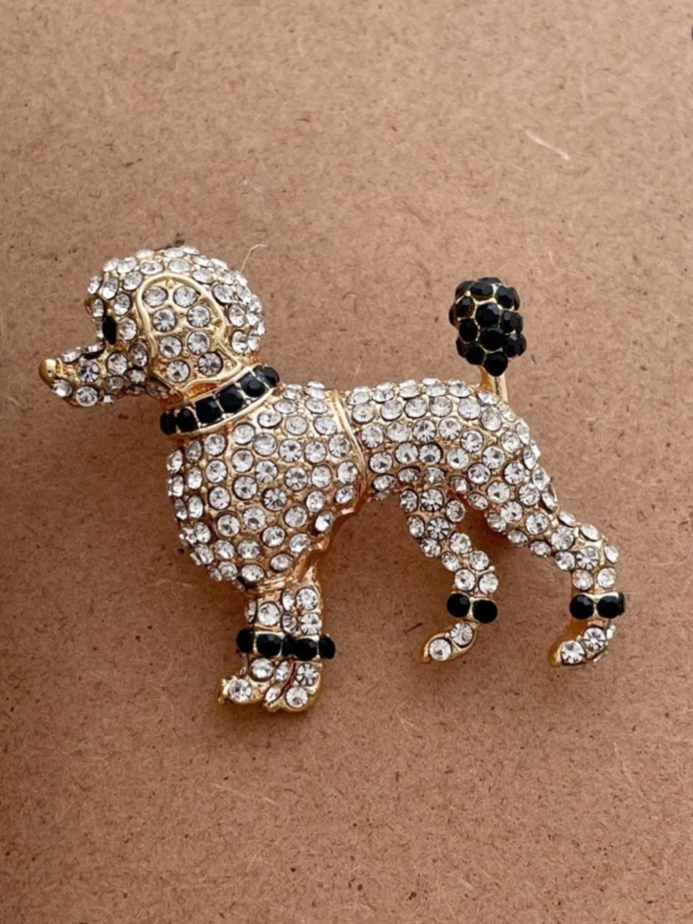 Brooch-poodle with Rhinestone